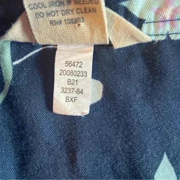 Womens Duluth Trading Floral wrap top Shirt Navy Size Small S - Picture 2 of 12